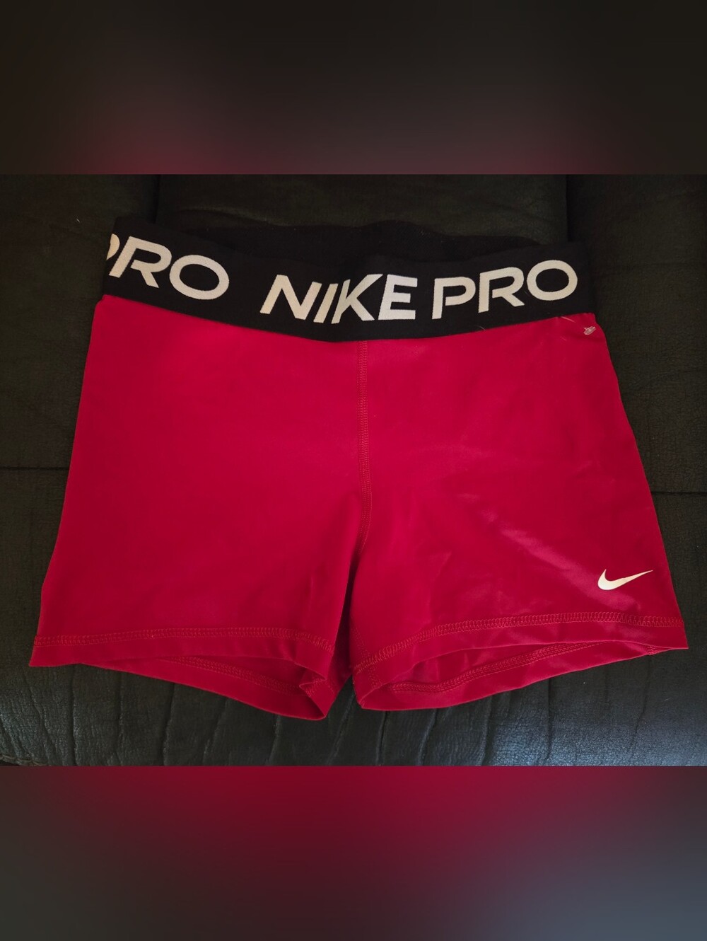 Nike Pro Women's Red Compression Training Shorts Volleyball Shorts Size Medium